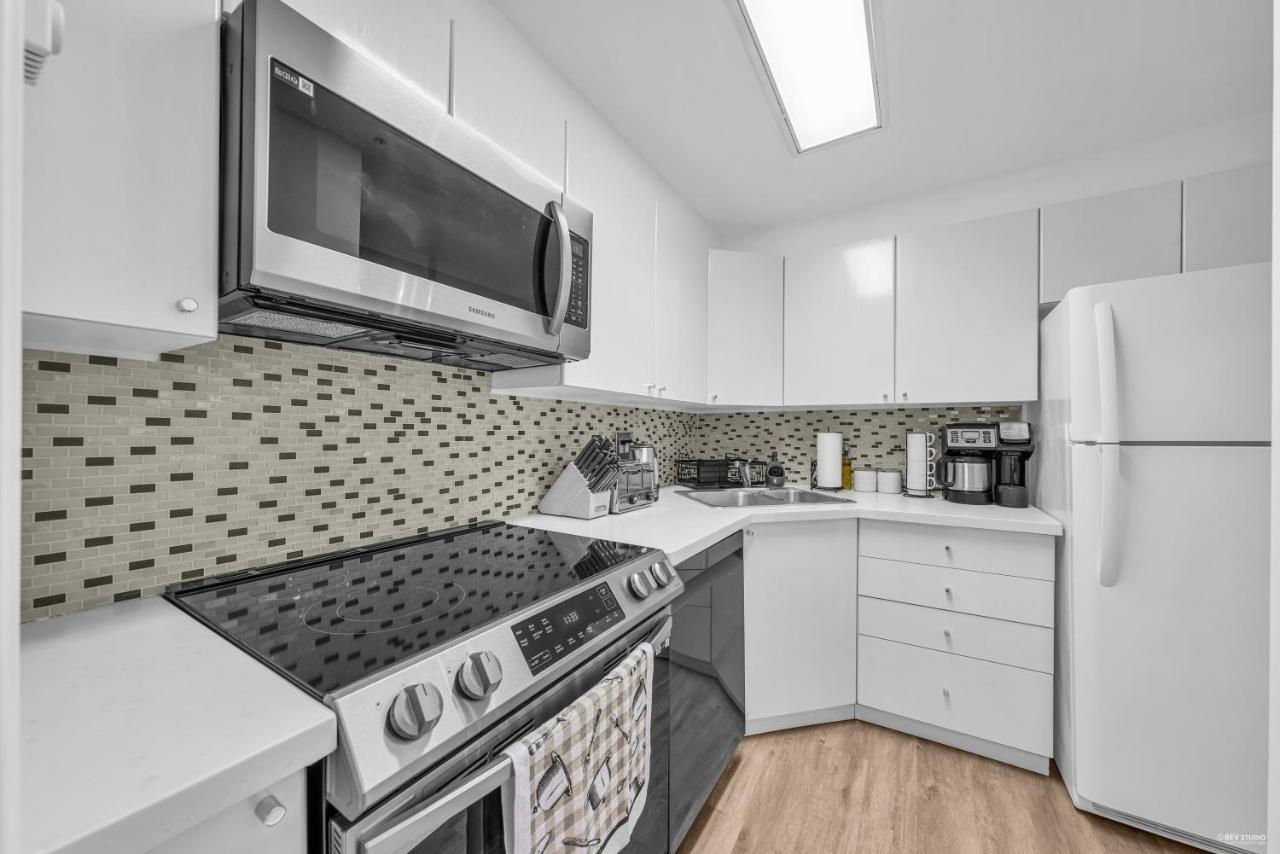 1-Br Condo In Downtown Coal Harbour With Parking And City Views Vancouver Esterno foto
