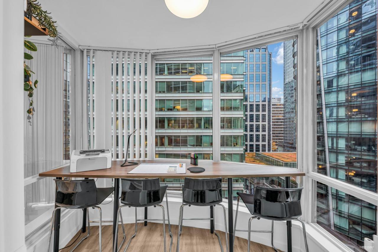 1-Br Condo In Downtown Coal Harbour With Parking And City Views Vancouver Esterno foto